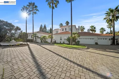 Exterior - 27 Eagle Ridge Ln, Danville, CA 94506 photo 4 of 17
