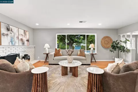 Living - 1812 Taft St, Concord, CA 94521 photo 2 of 3