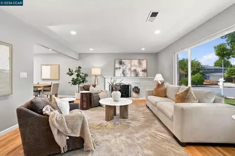 Living - 1812 Taft St, Concord, CA 94521 photo 1 of 3