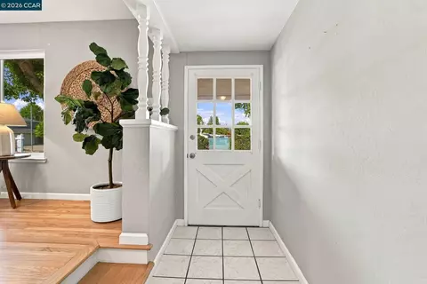 Entry Way - 1812 Taft St, Concord, CA 94521 photo 2 of 2