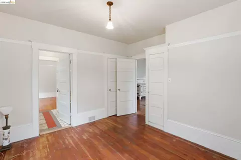 Bedroom - 2204 Tenth St, Berkeley, CA 94710 photo 4 of 14