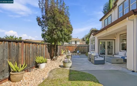 Exterior - 5279 S Montecito Dr, Concord, CA 94521 photo 4 of 7