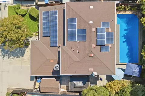 View/Area - 1017 Hatchcover Pl, Manteca, CA 95337 photo 1 of 6