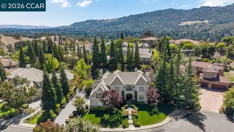 28 Kimberley Pl, Alamo, CA 94507