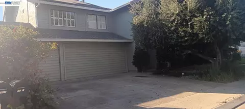 9621 Knight Ln, Stockton, CA 95209