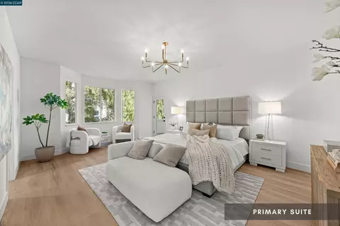 Bedroom - 6900 Charing Cross Rd, Berkeley, CA 94705 photo 1 of 11