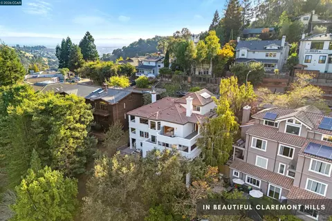 View/Area - 6900 Charing Cross Rd, Berkeley, CA 94705 photo 1 of 12