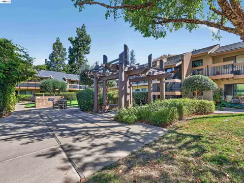 Exterior - 185 Union Ave #14, Campbell, CA 95008 photo 7 of 15
