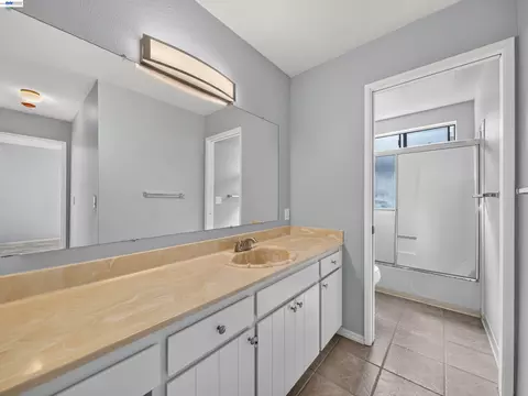 Bath - 185 Union Ave #14, Campbell, CA 95008 photo 1 of 2