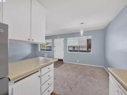Living - 185 Union Ave #14, Campbell, CA 95008 photo 7 of 7