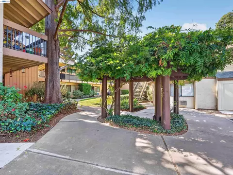 Exterior - 185 Union Ave #14, Campbell, CA 95008 photo 9 of 15