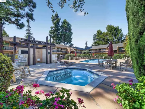 Exterior - 185 Union Ave #14, Campbell, CA 95008 photo 4 of 15