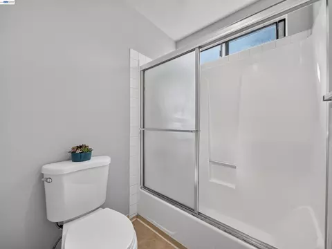 Bath - 185 Union Ave #14, Campbell, CA 95008 photo 2 of 2