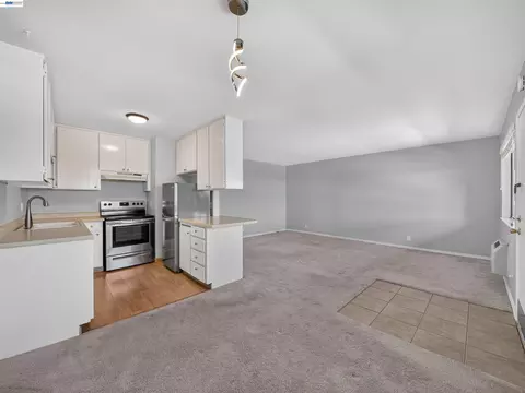 Living - 185 Union Ave #14, Campbell, CA 95008 photo 6 of 7