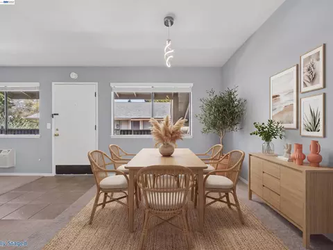 Dining - 185 Union Ave #14, Campbell, CA 95008 photo 1 of 2