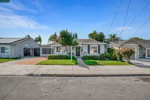 Exterior - 42 E 13th St, Antioch, CA 94509 photo 2 of 10