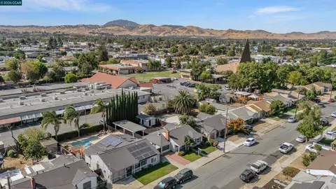 View/Area - 42 E 13th St, Antioch, CA 94509 photo 3 of 6