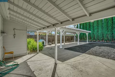 Exterior - 42 E 13th St, Antioch, CA 94509 photo 5 of 10