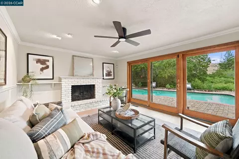 Living - 21 Inverleith Ter, Moraga, CA 94556 photo 4 of 4