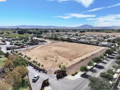 Bolton Rd, Oakley, CA 94561 photo 4
