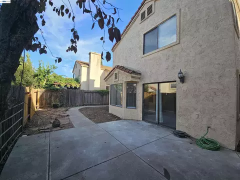 Exterior - 1063 Mepham Dr, Pittsburg, CA 94565 photo 2 of 2