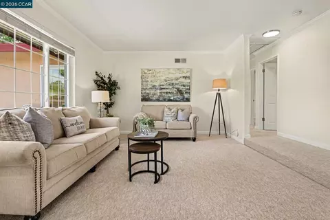 Living - 340 Greenway Dr, Martinez, CA 94553 photo 2 of 4