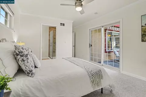 Bedroom - 340 Greenway Dr, Martinez, CA 94553 photo 3 of 5