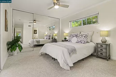 Bedroom - 340 Greenway Dr, Martinez, CA 94553 photo 1 of 5