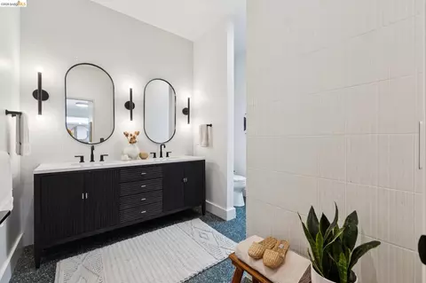 Bath - 1523 Stuart, Berkeley, CA 94703 photo 1 of 6