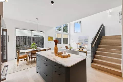Entry Way - 1523 Stuart, Berkeley, CA 94703 photo 1 of 7