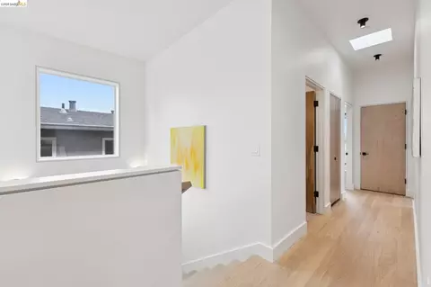 Entry Way - 1523 Stuart, Berkeley, CA 94703 photo 5 of 7