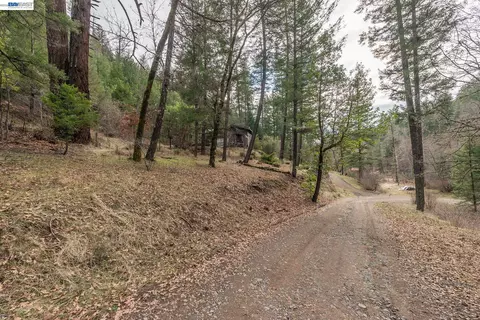 Exterior - 540 Lost Bridge Rd, Lewiston, CA 96052 photo 17 of 19