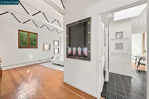 Entry Way - 141 Fairlawn Dr, Berkeley, CA 94708 photo 2 of 3