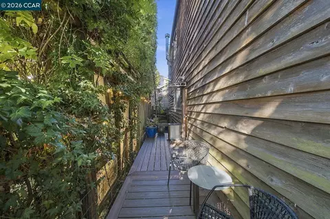 Exterior - 141 Fairlawn Dr, Berkeley, CA 94708 photo 9 of 17