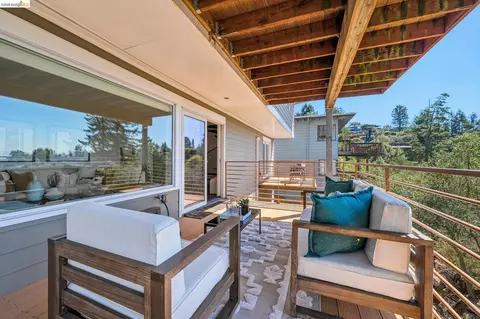 Exterior - 1394 Queens Rd, Berkeley, CA 94708 photo 12 of 12