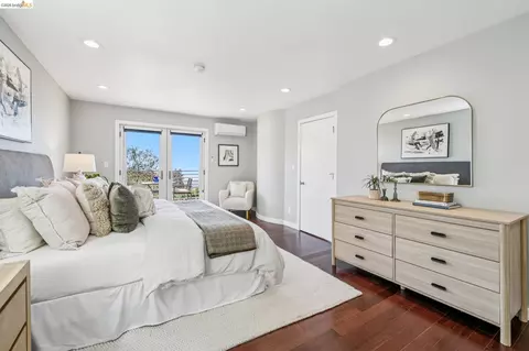 Bedroom - 1394 Queens Rd, Berkeley, CA 94708 photo 5 of 7