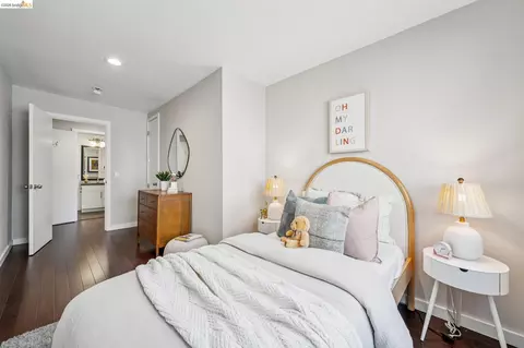 Bedroom - 1394 Queens Rd, Berkeley, CA 94708 photo 7 of 7