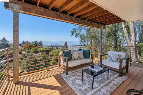 Exterior - 1394 Queens Rd, Berkeley, CA 94708 photo 10 of 12
