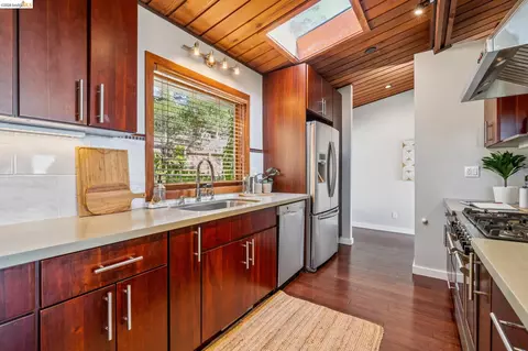Kitchen - 1394 Queens Rd, Berkeley, CA 94708 photo 2 of 5