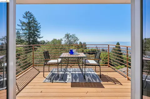 Exterior - 1394 Queens Rd, Berkeley, CA 94708 photo 7 of 12