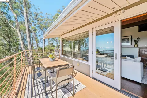 Exterior - 1394 Queens Rd, Berkeley, CA 94708 photo 4 of 12