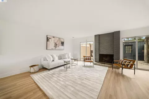 Living - 3452 Capella Ln, Alameda, CA 94502 photo 1 of 4