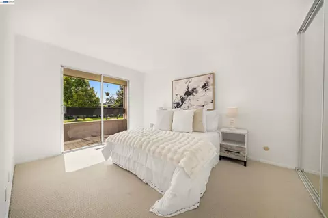Bedroom - 3452 Capella Ln, Alameda, CA 94502 photo 5 of 6