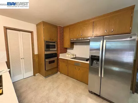 Kitchen - 1319 Murchison Dr, Millbrae, CA 94030 photo 2 of 5