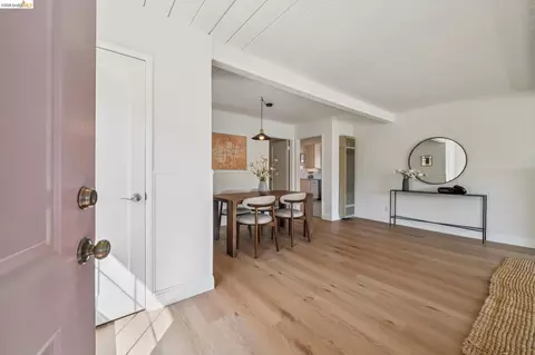 Entry Way - 1240 Dutton Ave, San Leandro, CA 94577 photo 1 of 2
