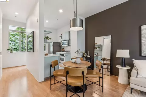 Dining - 1255 Pine St, Oakland, CA 94607 photo 1 of 3
