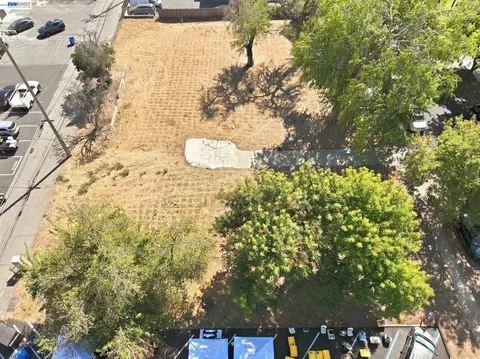 234 N Maple Ave, Manteca, CA 95336 photo 3