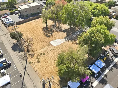 234 N Maple Ave, Manteca, CA 95336 photo 4