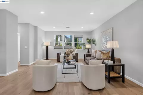Living - 1270 Gusty Loop #3, Livermore, CA 94550 photo 2 of 4