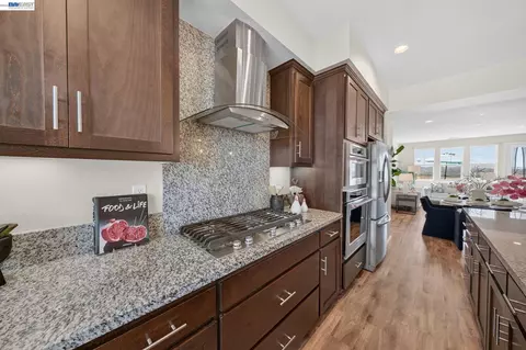 Kitchen - 3987 Dobbins Loop, Dublin, CA 94568 photo 4 of 4